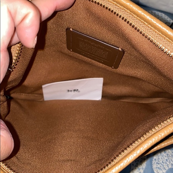 Authentic Coach Crossbody - Picture 3 of 5
